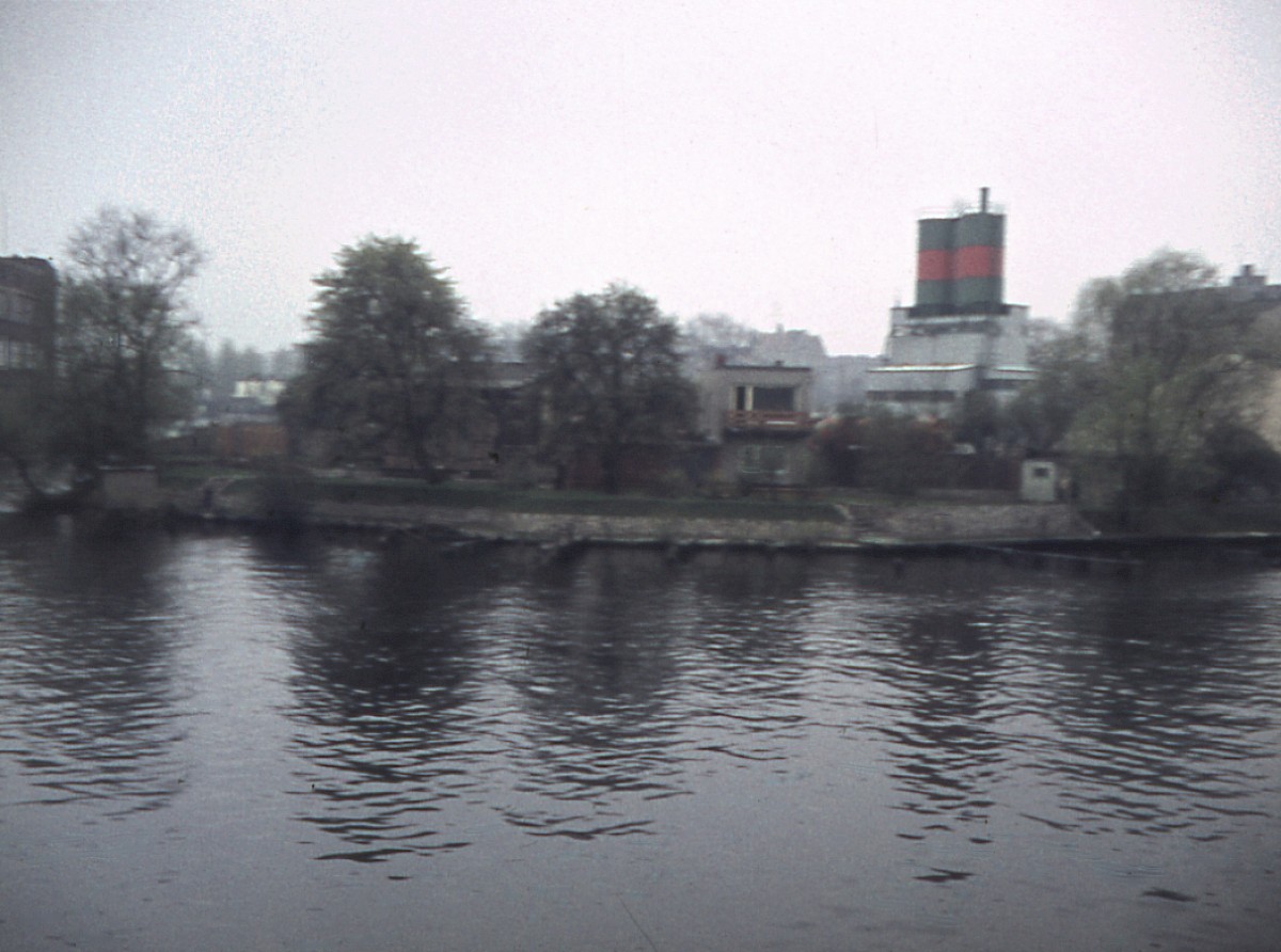 Berlin, ca. 1968 – Kieswerk auf der Lohmühleninsel (Fotograf: Wolfgang Böttger)