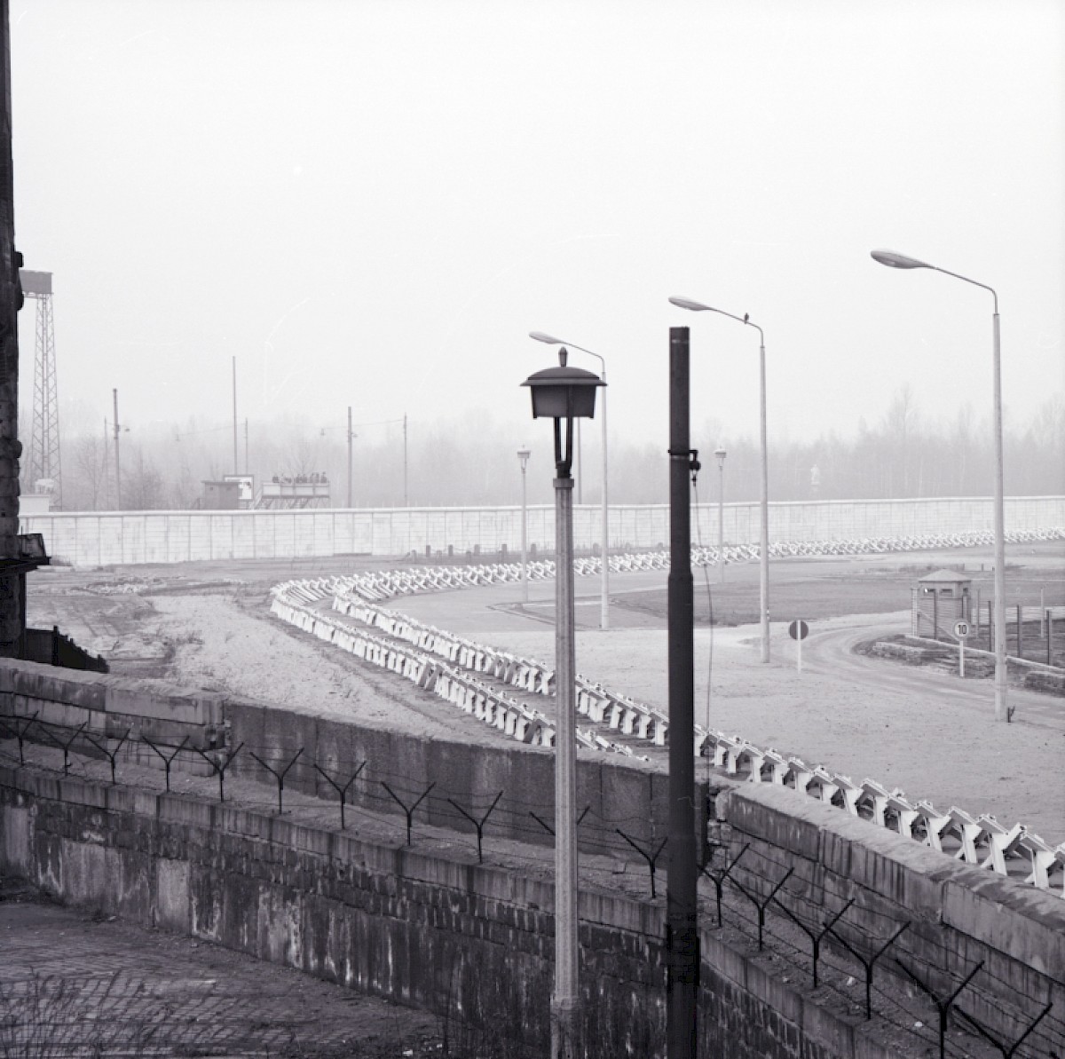 Berlin, 1971 – Grenzstreifen am Potsdamer Platz (Fotograf: Albrecht Roos)