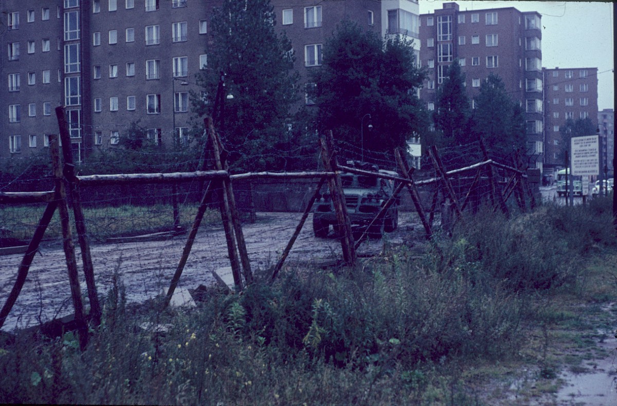 Berlin, 1962 – Grenzstreifen nahe der Lindenstraße/Zimmerstraße (Fotograf: Ludwig Vörding)
