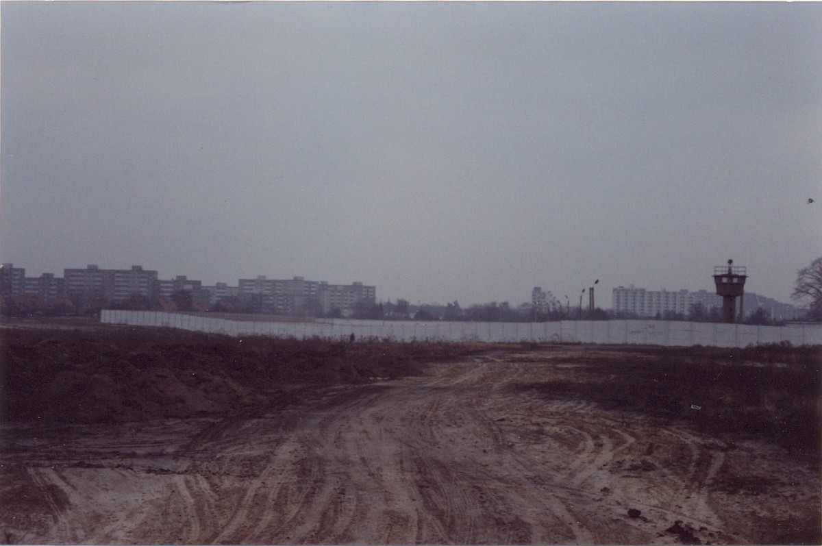 Berlin, Januar 1990 – Grenzmauer in West-Staaken (Fotograf: Hans-Joachim Grimm)